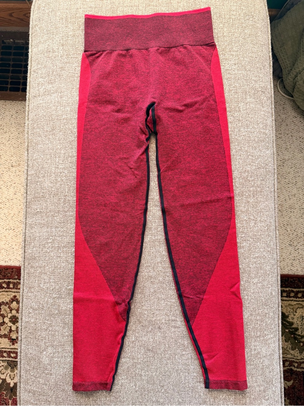 PINK Victoria’s Secret Small Red Seamless High Rise Workout Leggings